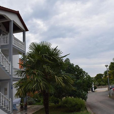 Apartments Malinska-Kajkic Dış mekan fotoğraf